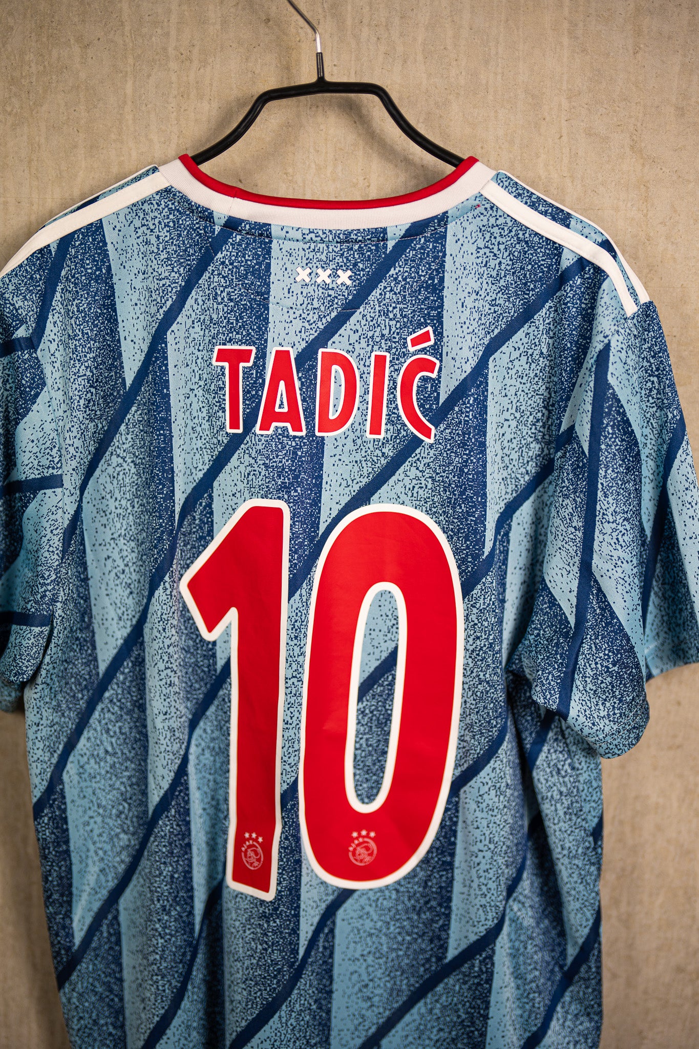 Ajax away Tadic #10